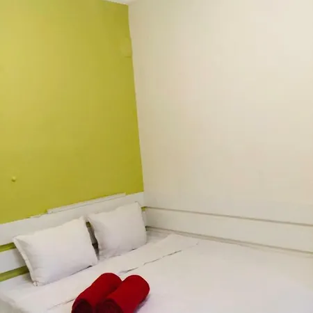 Cozy Julia's Place Апартамент
